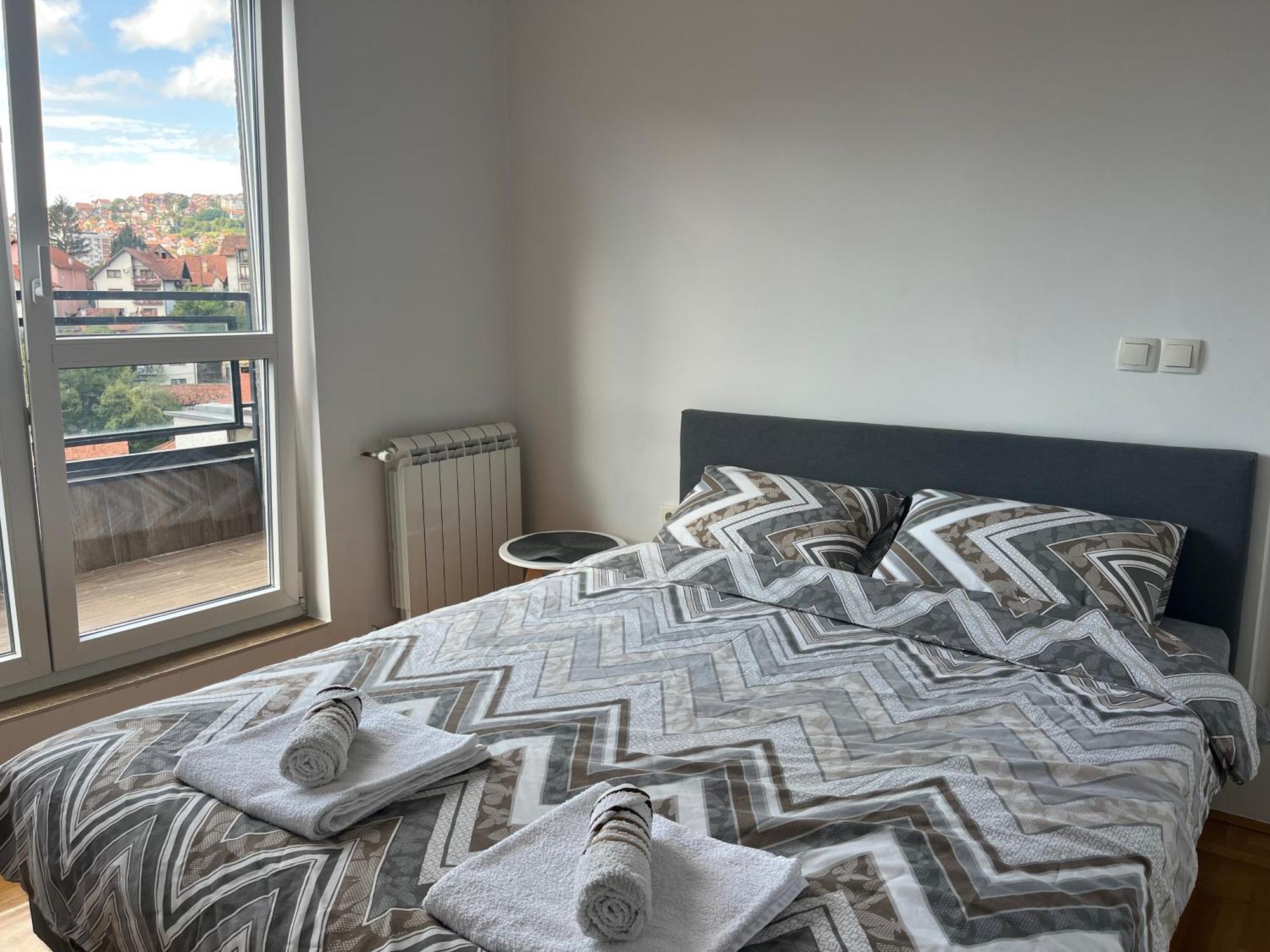 Penthouse Lägenhet Užice Exteriör bild